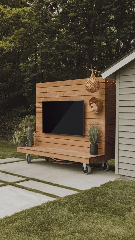 Creative Outdoor Backyard TV Ideas