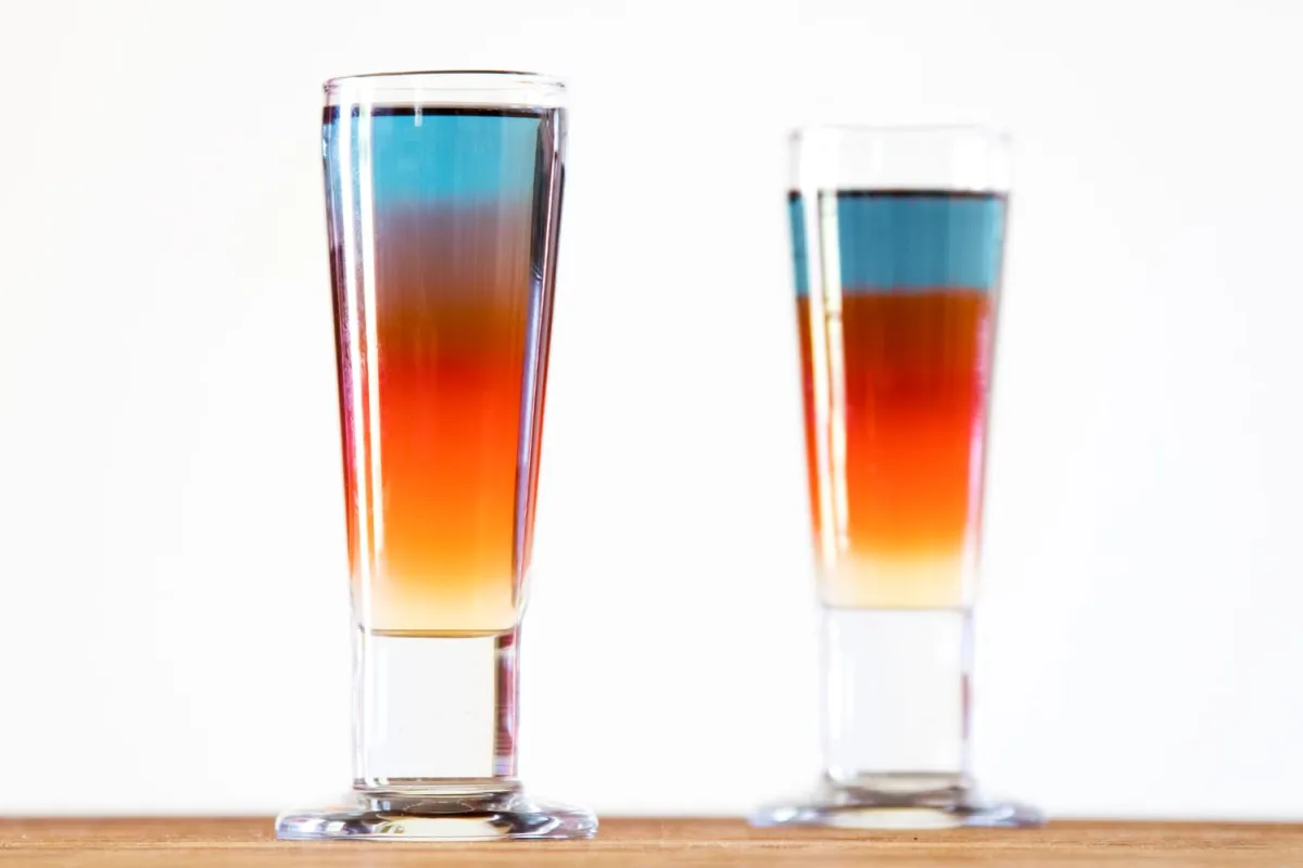 Layered Cocktail Pouring Techniques