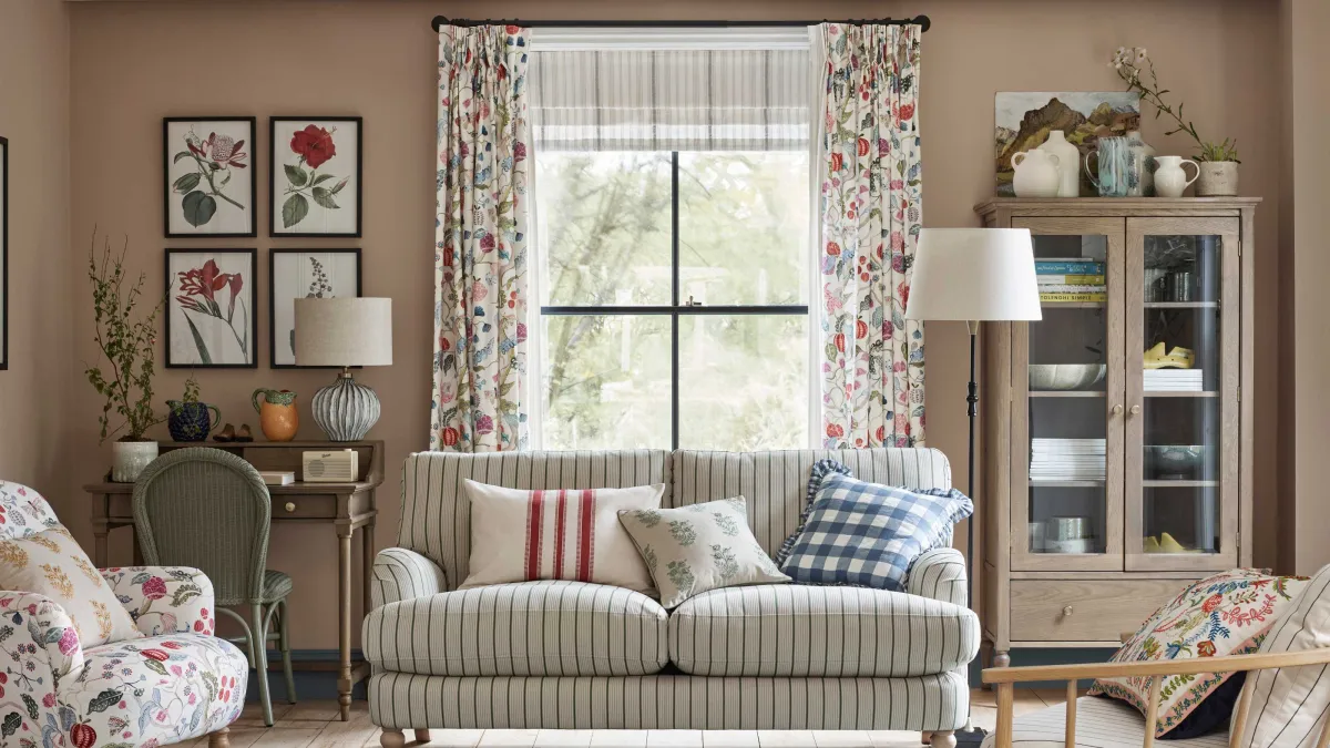 Living Room Curtain Measuring Tips